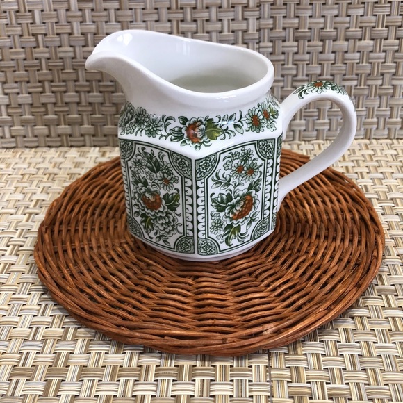 Staffordshire England Ridgway Canterbury Hexagonal Creamer Pitcher - Picture 2 of 12